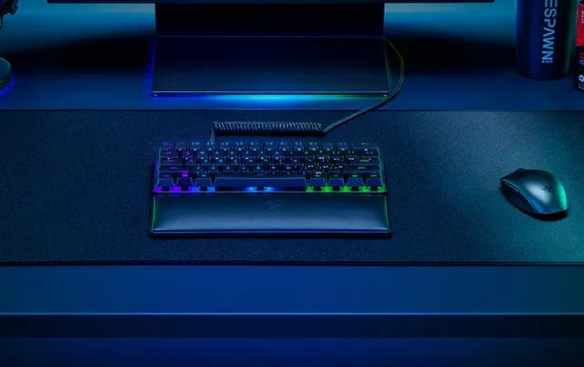 Razer Strider